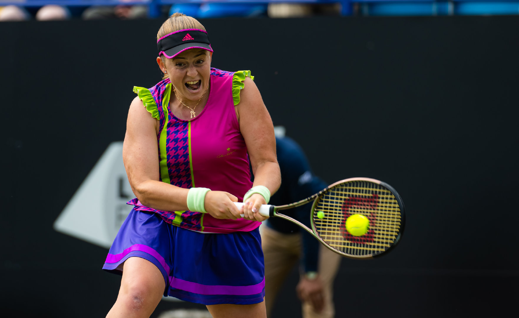 AYX-关于科维托娃在雄鹿比赛中问鼎冠军，挺进下一轮引发热议！的信息